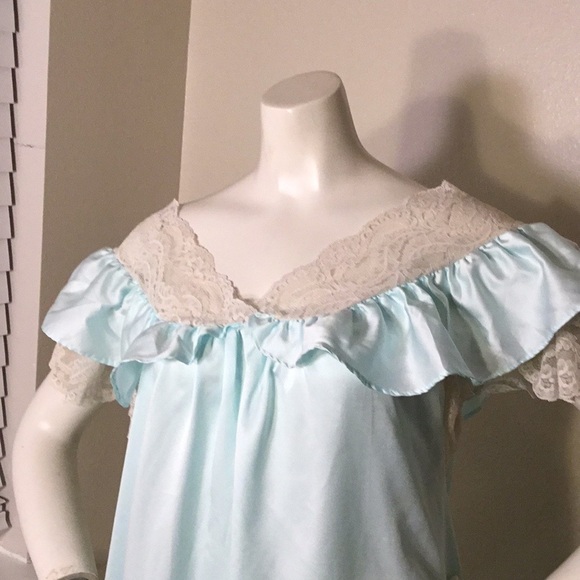 Uly OF FRANCE VINTAGE SLEEPWEAR SIZE SMALL - Picture 2 of 6